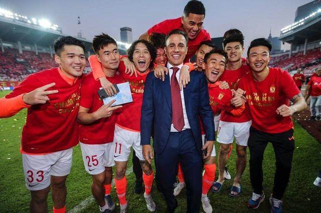 开云体育APP下载-多队欠薪+无力经营！中超频现黑天鹅 遇最严峻考验