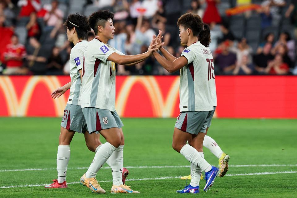 开云体育下载-中国女足开门红仍遭集体炮轰：踢得什么玩意！这届打完要出大事